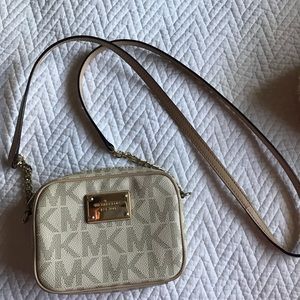 michael kors crossbody